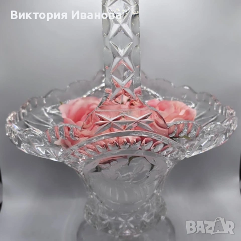 Голяма кристална купа , снимка 2 - Антикварни и старинни предмети - 54177132