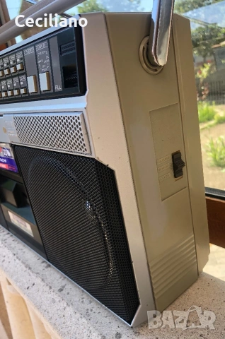 Радиокасетофон HITACHI TRK 7990E, снимка 5 - Радиокасетофони, транзистори - 55043106