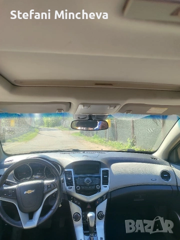 Chevrolet Cruze 1.8 бензин 141 коня Без ръжда, снимка 11 - Автомобили и джипове - 54497714
