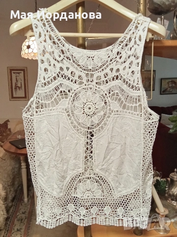 оригинален топ, дантела и бродерия. Номер L, XL. Цена 5Е., снимка 2 - Корсети, бюстиета, топове - 54629594