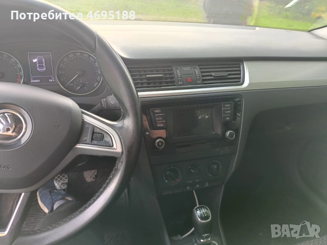 Шкода Рапид, снимка 6 - Автомобили и джипове - 54690453
