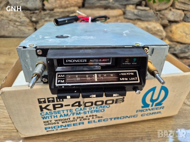Ретро радиокасетофон за автомобил Pioneer KP-4000B, снимка 10 - Тонколони - 55192214