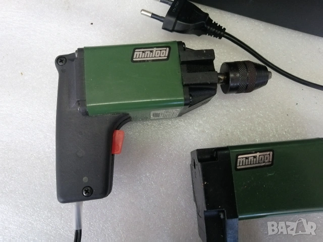 Мини дрелка и мини прободен трион HAFELE 12 VOLT MINITOOL HOBBY KIT MADE IN WEST GERMANY , снимка 2 - Други инструменти - 54741496