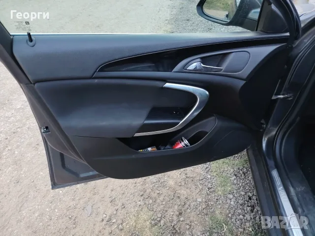 Vauxhall Insignia 2.0 CDTI, снимка 15 - Автомобили и джипове - 55395431