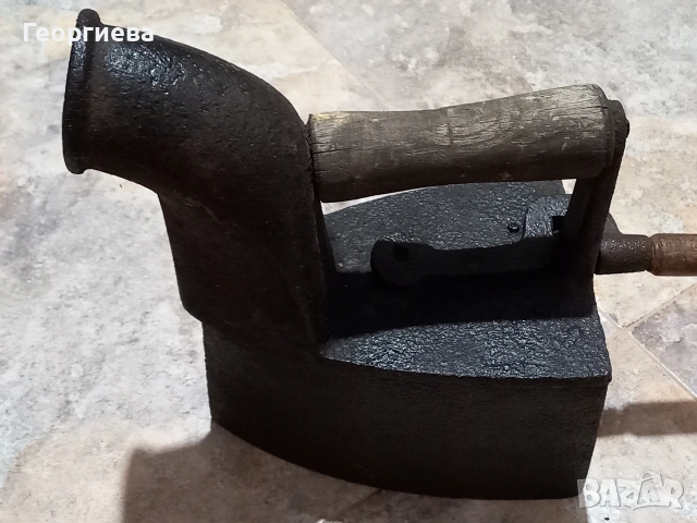 Стара ютия с комин, снимка 12 - Антикварни и старинни предмети - 54778327