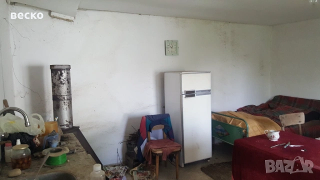 Продавам къща в село червенци от собственик, снимка 9 - Къщи - 53979851