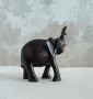 Ръчно резбована африканска фигурка на слон. Масивно дърво и кост. , снимка 1
