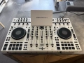 Denon DJ Prime 4+ White DJ контролер - Limited Edition, снимка 1