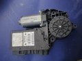 AUDI A4 B6/8E (2000-2005) Моторче за регулиране на прозореца на предната лява врата 8E1 959 801В, снимка 2