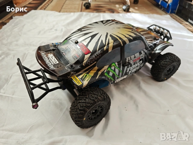 Traxxas Slash 1/10, снимка 4 - Коли, камиони, мотори, писти - 54781874