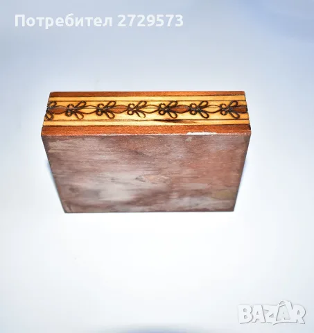 Стара дървена кутия - Пирографирана - много запазена , снимка 4 - Антикварни и старинни предмети - 55618995