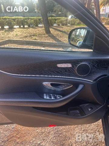 Mercedes-Benz E 200 4MATIC, снимка 6 - Автомобили и джипове - 54165632