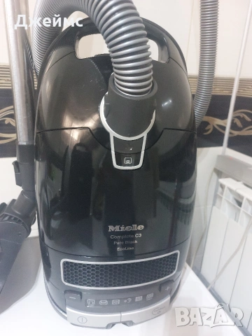 Прахосмукачка Miele Complete C3 Pure Black EcoLine , снимка 4 - Прахосмукачки - 54777941