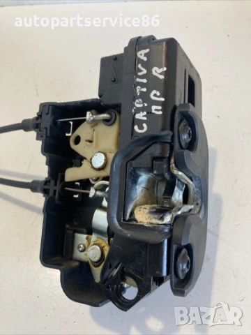 Заключващ механизъм на предна дясна врата за Chevrolet Captiva 2.2 VCDi (2012) A046818, снимка 3 - Части - 54617743