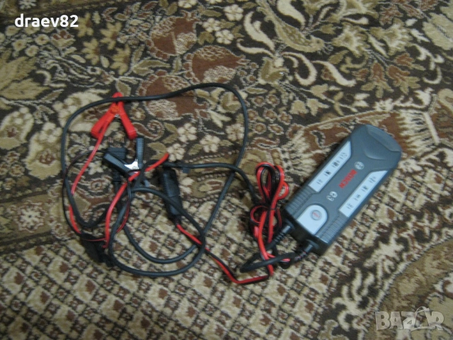 зарядно за акумулатор бош