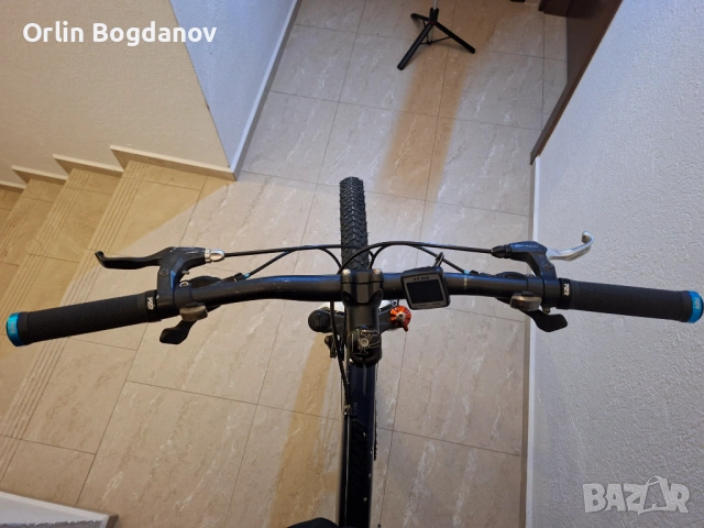Велосипед SPECIALIZED 27'' + градски гуми+ калъф/стойка за телефон, снимка 4 - Велосипеди - 54152601