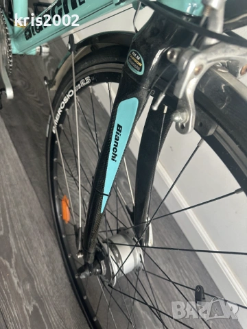 Велосипед Bianchi Via delle BATTAGLIE – Оригинален, Хибрид, Shimano Sora, снимка 14 - Велосипеди - 54380311