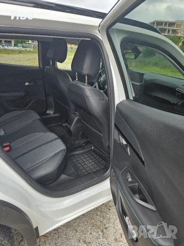 Peugeot e 2008 Allure , снимка 17 - Автомобили и джипове - 55100492