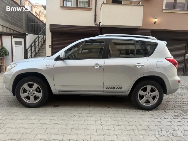 Toyota Rav 2 2.2 D4D 136к.с, снимка 3 - Автомобили и джипове - 55670452