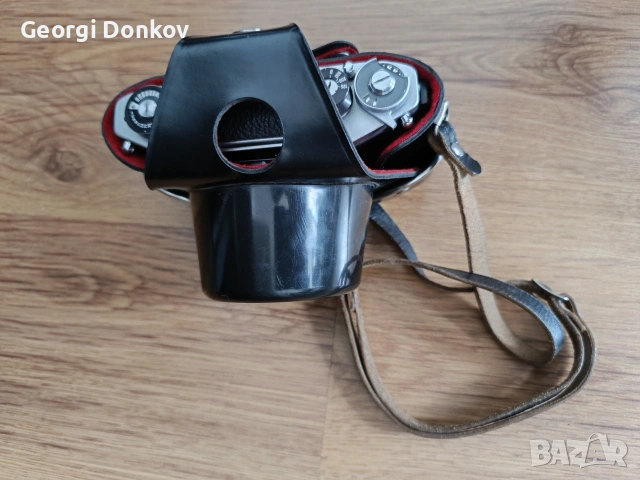 Ретро фотоапарат Exakta VX 500 с обектив Carl Zeiss Jena Tessar 2.8/50 + кожен калъф , снимка 3 - Фотоапарати - 55260648