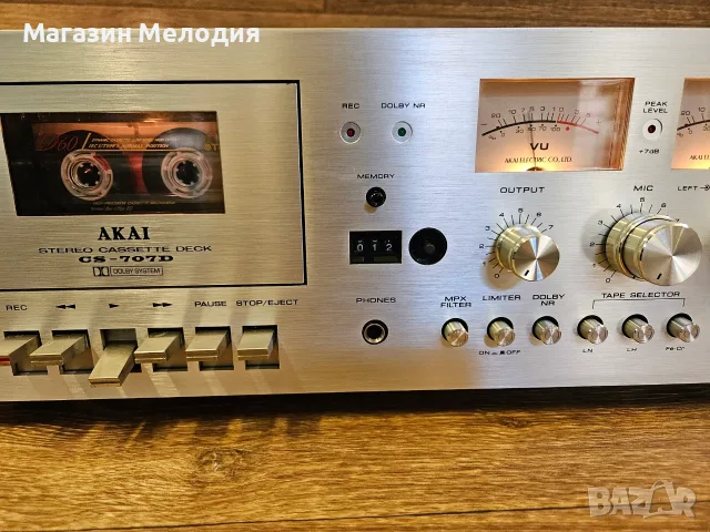 Касетен дек Akai CS-707D – Винтидж аналогов шедьовър от Златната ера, снимка 5 - Декове - 55483758