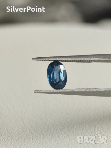 Сапфир Cornflower blue 0.63 карата с швейцарски сертификат , снимка 3 - Други - 54080345