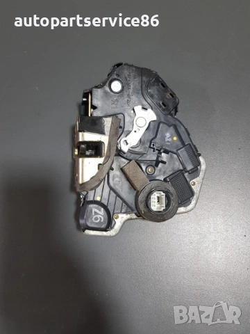 Механизъм за заключване на предна дясна врата за Toyota Avensis (2003-2009) 