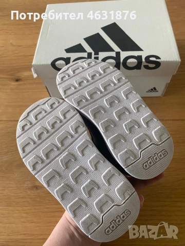 Детски маратонки Adidas, снимка 4 - Детски маратонки - 54570019