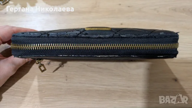 Дамско черно портмоне Guess, снимка 4 - Портфейли, портмонета - 55678655