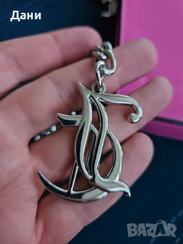 Продавам чисто НОВА малка секси Дамска чанта Juicy Couture, оригинална, розова, снимка 15 - Чанти - 55547819