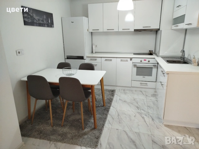 Уютен апартамент под наем в центъра на града , снимка 9 - Квартири, нощувки - 54852904