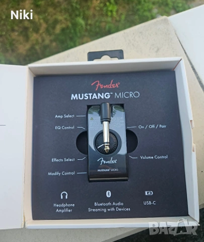 Fender Mustang Micro китарен усилвател + подарък каподастър