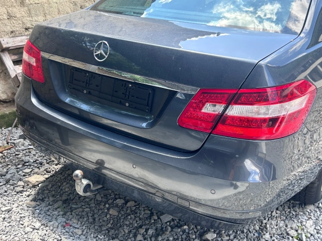 W212 E CLASS ТЕГЛИЧ Мерцедес Е класа 212 оригинален ел. сгъваем 