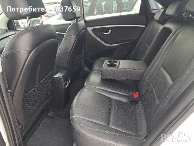 Хюндай i30 1.6 CRDI FULL PREMIUM , снимка 8 - Автомобили и джипове - 54678265