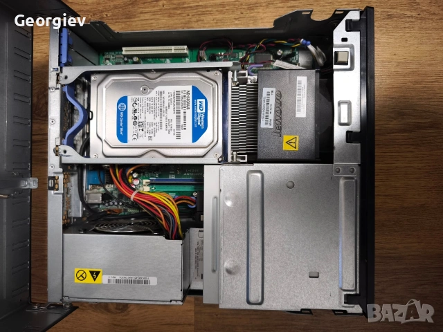 Компютър Lenovo, снимка 2 - Работни компютри - 53997297