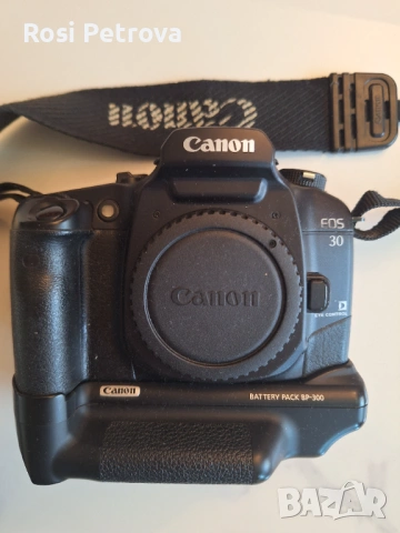 Лентов фотоапарат CANON EOS30