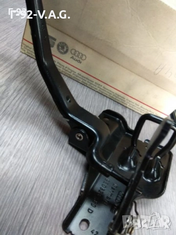 8E0823480D**NEU**VAG**AUDI**ЗАКЛЮЧВАЩ МЕХАНИЗЪМ ПРЕДЕН КАПАК**A 4(2002 - 2005 , снимка 3 - Части - 55221510