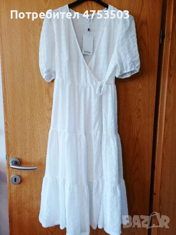Monki бяла рокля М, снимка 8 - Рокли - 54342821