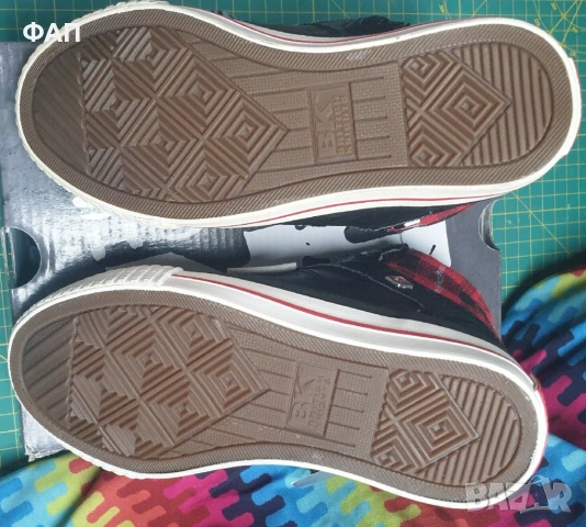 BritishKnights Black/Red Trainers Size EU29, детски , нови в кутия, снимка 5 - Детски маратонки - 54131052