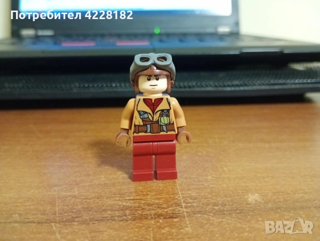 Lego Star Wars Naboo Fighter Pilot 75092, снимка 2 - Конструктори - 55174009