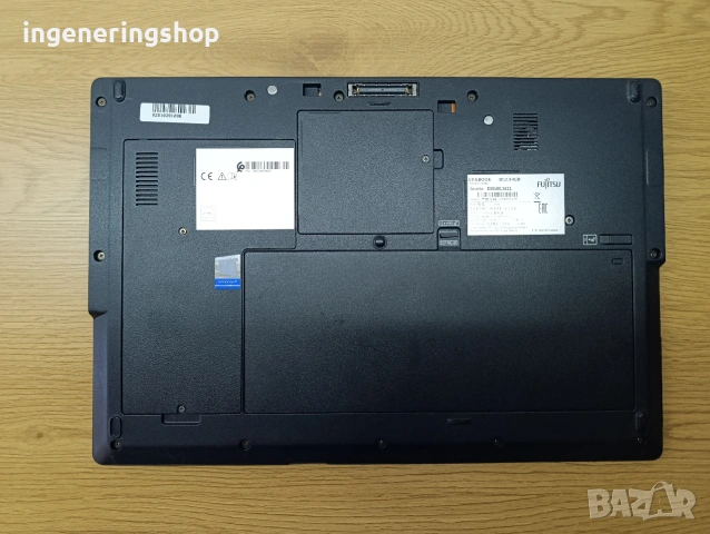 Лаптоп Fujitsu Lifebook U759, снимка 12 - Лаптопи за работа - 55186430