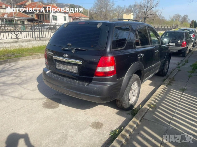 Kia Sorento 2.0 crdi, 4x4, 2006 г. на части, снимка 4 - Автомобили и джипове - 54765796