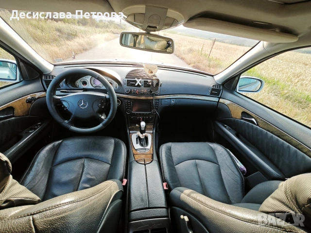 Продавам Mercedes-Benz Е 220, снимка 11 - Автомобили и джипове - 54991971
