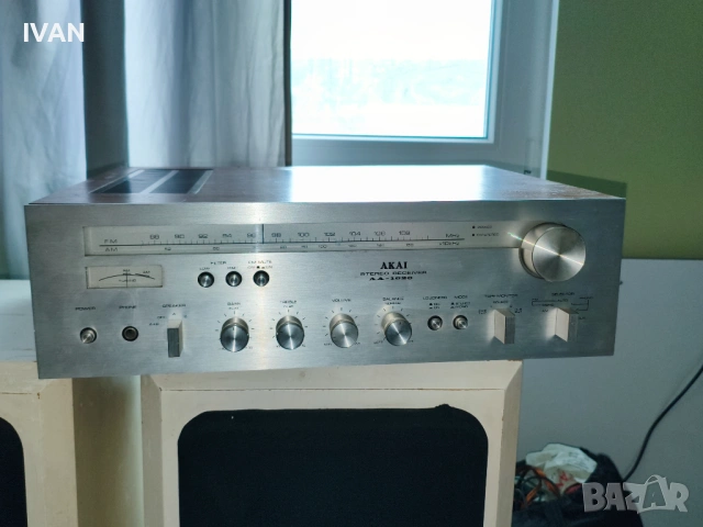 Продавам усилвател akai-aa1020