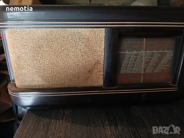 Белгийско бакелитено радио Siera, снимка 4 - Антикварни и старинни предмети - 54186960