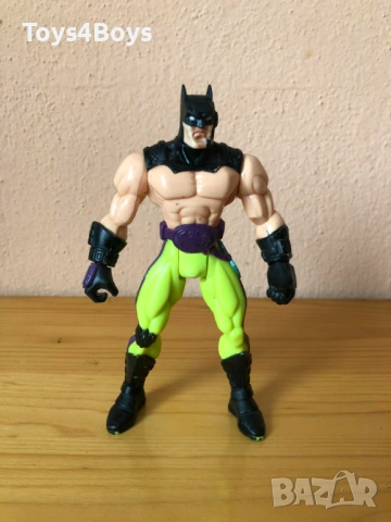 DC Comics Action Figure Knight Force Batman Fist Fury 1998 Kenner 