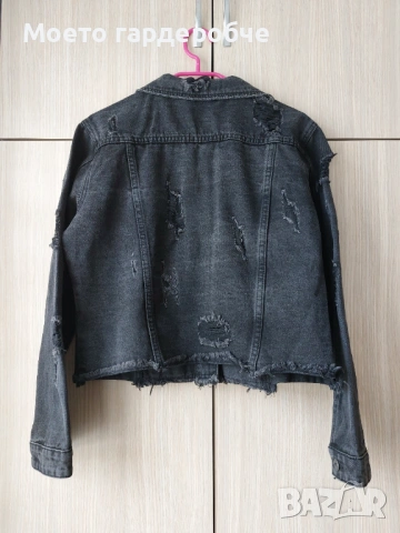 Дамско късо графитено черно дънково яке с накъсан ефект, снимка 2 - Якета - 53625448