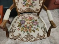 Комплект от две дъбови кресла с дърворезба и   гобленова дамаска , снимка 6