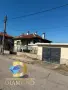 Две къщи в един двор в град Първомай, снимка 1