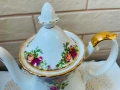 Прекрасен чайник Royal Albert от Англия , снимка 3
